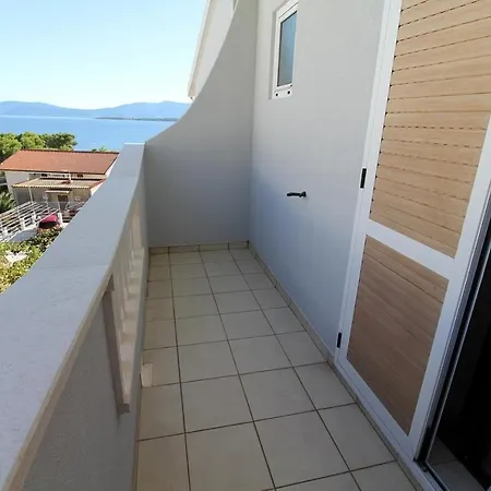 Appartamento By The Sea Zivogosce - Blato, Makarska - 24290 *