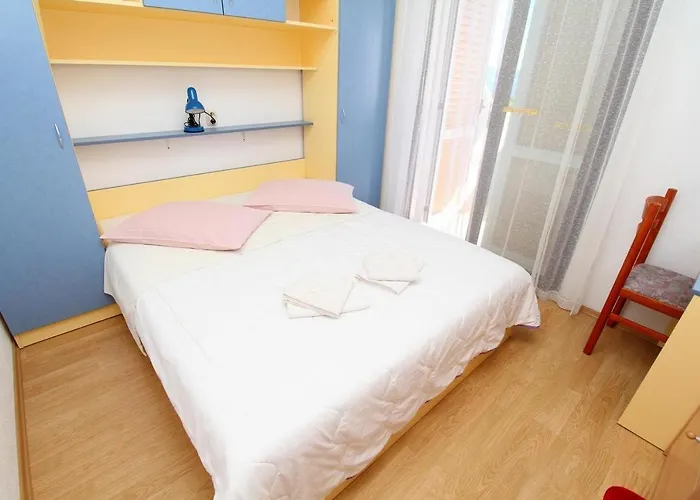 Apartman By The Sea Zivogosce - Blato, Makarska - 24290 Podgora (Split-Dalmatia)