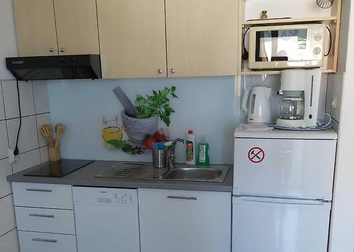 Apartman By The Sea Zivogosce - Blato, Makarska - 24290 Podgora (Split-Dalmatia)