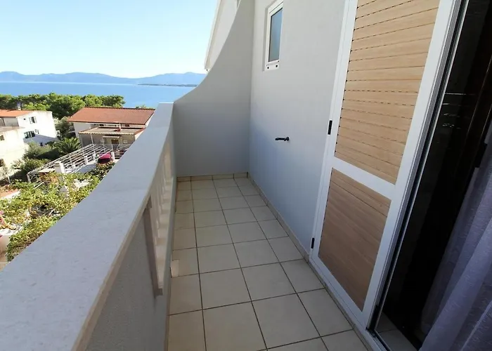 Apartman By The Sea Zivogosce - Blato, Makarska - 24290 *